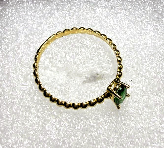 Anillo de Mujer en Oro 10K — Modelo 10