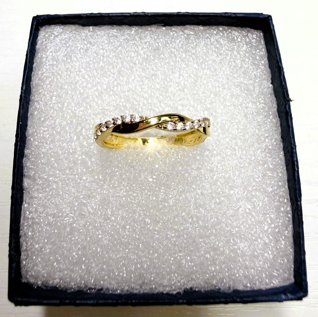 Anillo de Mujer en Oro 10K — Modelo 16