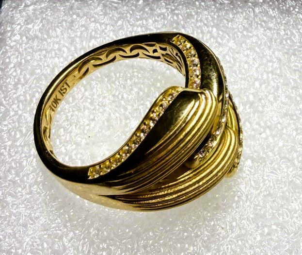 Anillo de Mujer en Oro 10K — Modelo 20