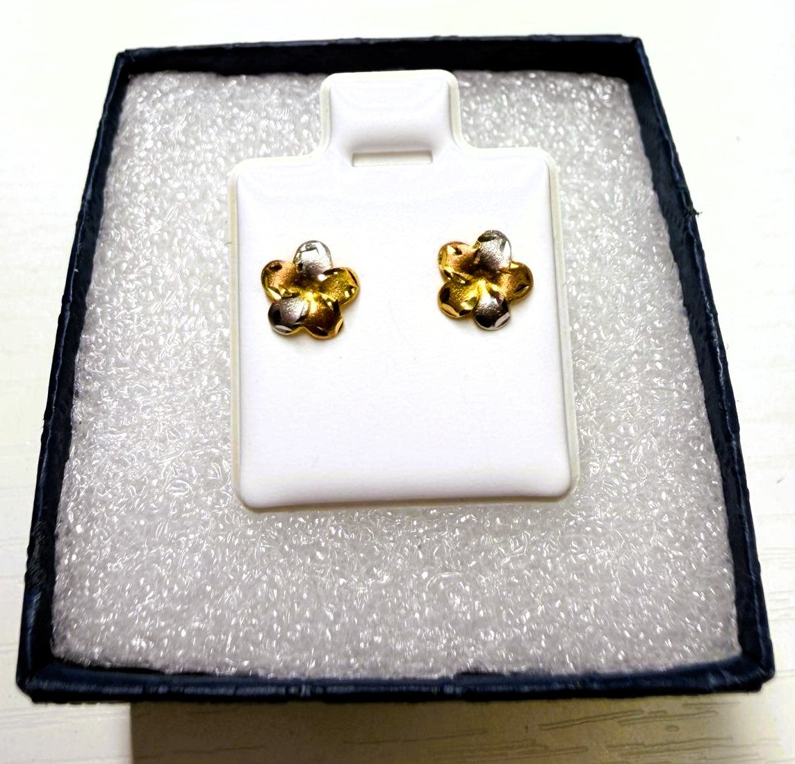 Aretes en Oro 10K — Modelo 03