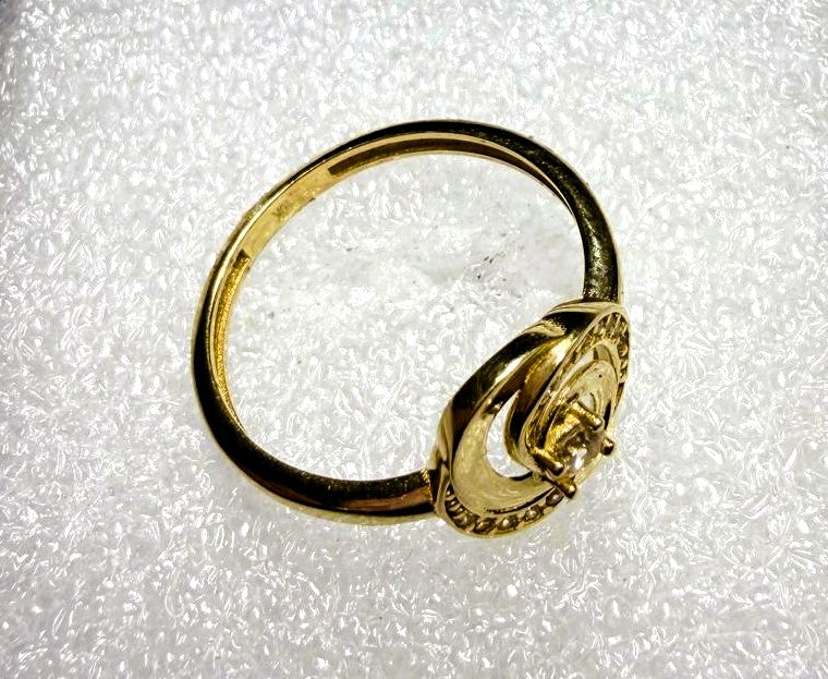 Anillo de Mujer en Oro 10K — Modelo 05